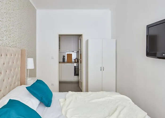 Gentle And Cozy Right At The Center